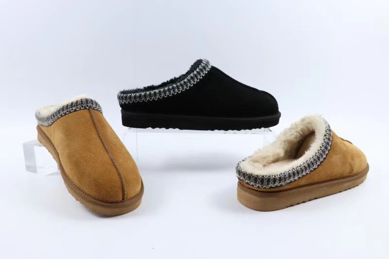 Unisex-Woman Tasman Slipper