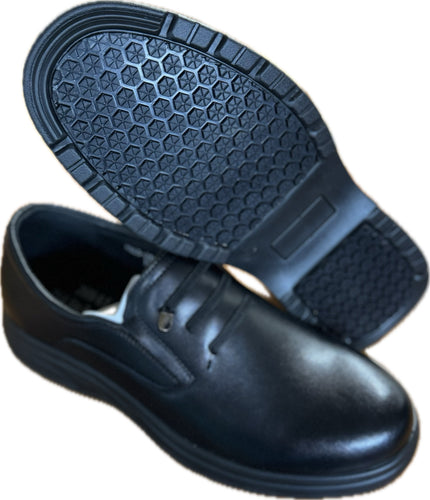 Unisex Men and Women Slip-resistant Work Shoe Leather slip on 2889